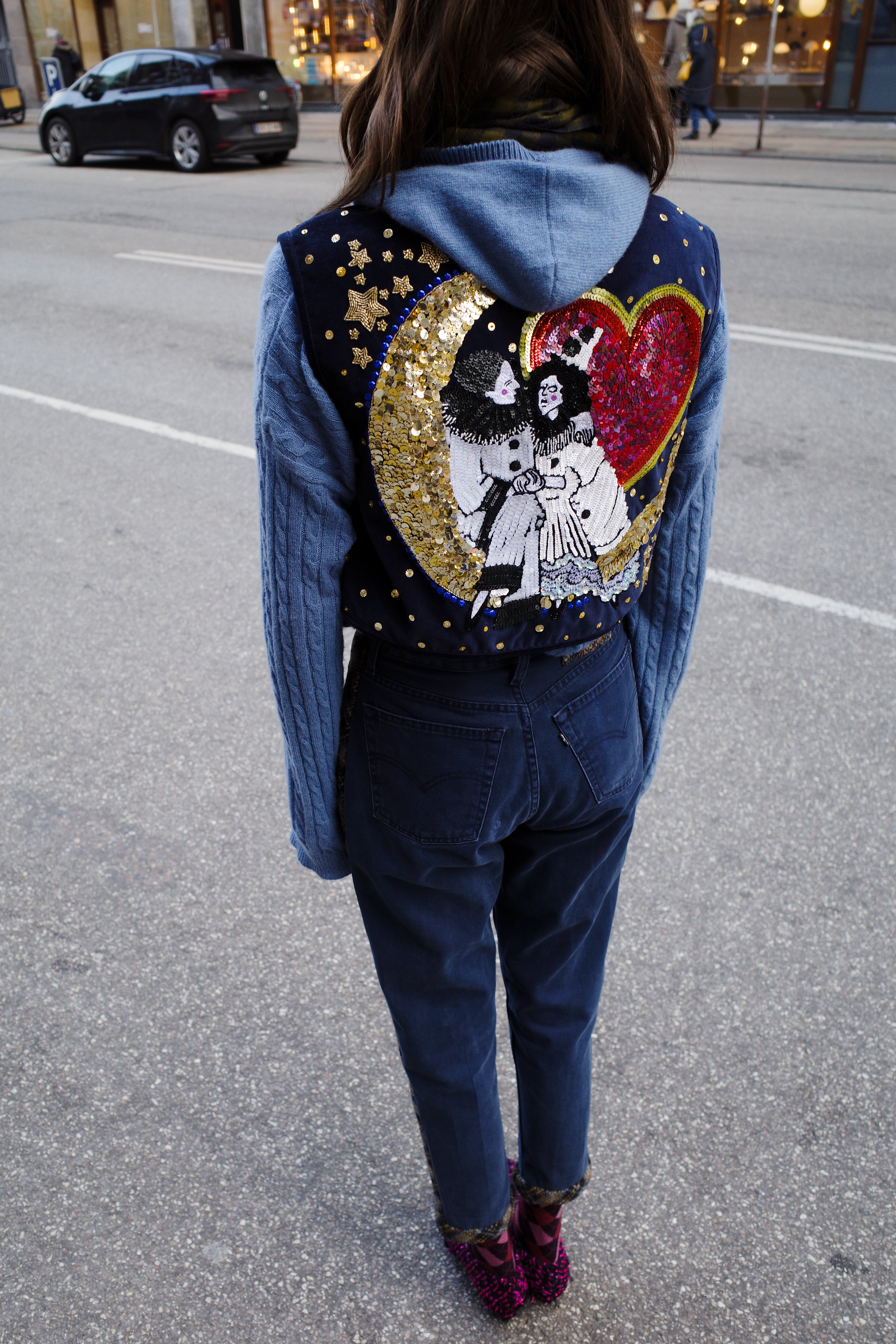 Ravnbak Vest - Circus Ballerina