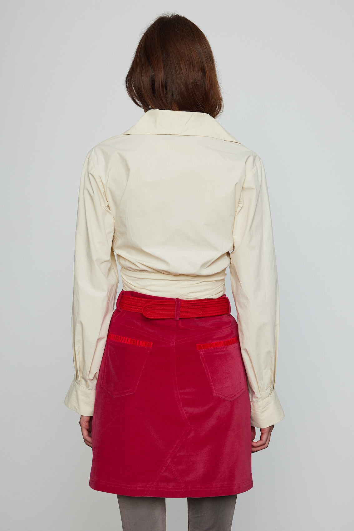 Caro Editions Nikita Blouse. This shirt features a fitted waist and signature Caro Editions sleeves with cuffs, inspired by the party vibe of the 70s. Style it on its own or with a top underneath. Material: 100% Cotton