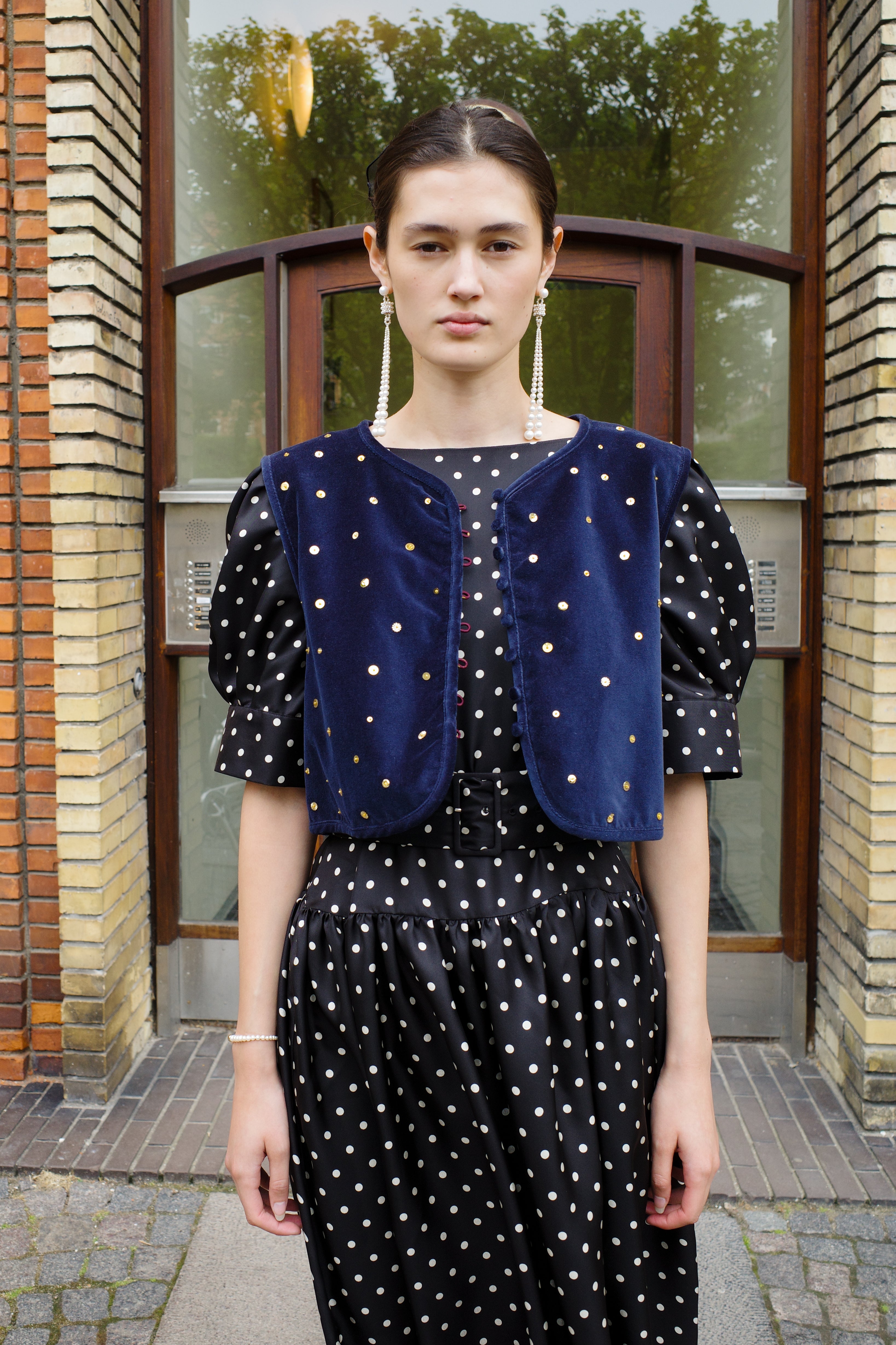 Ravnbak Vest - Circus Ballerina