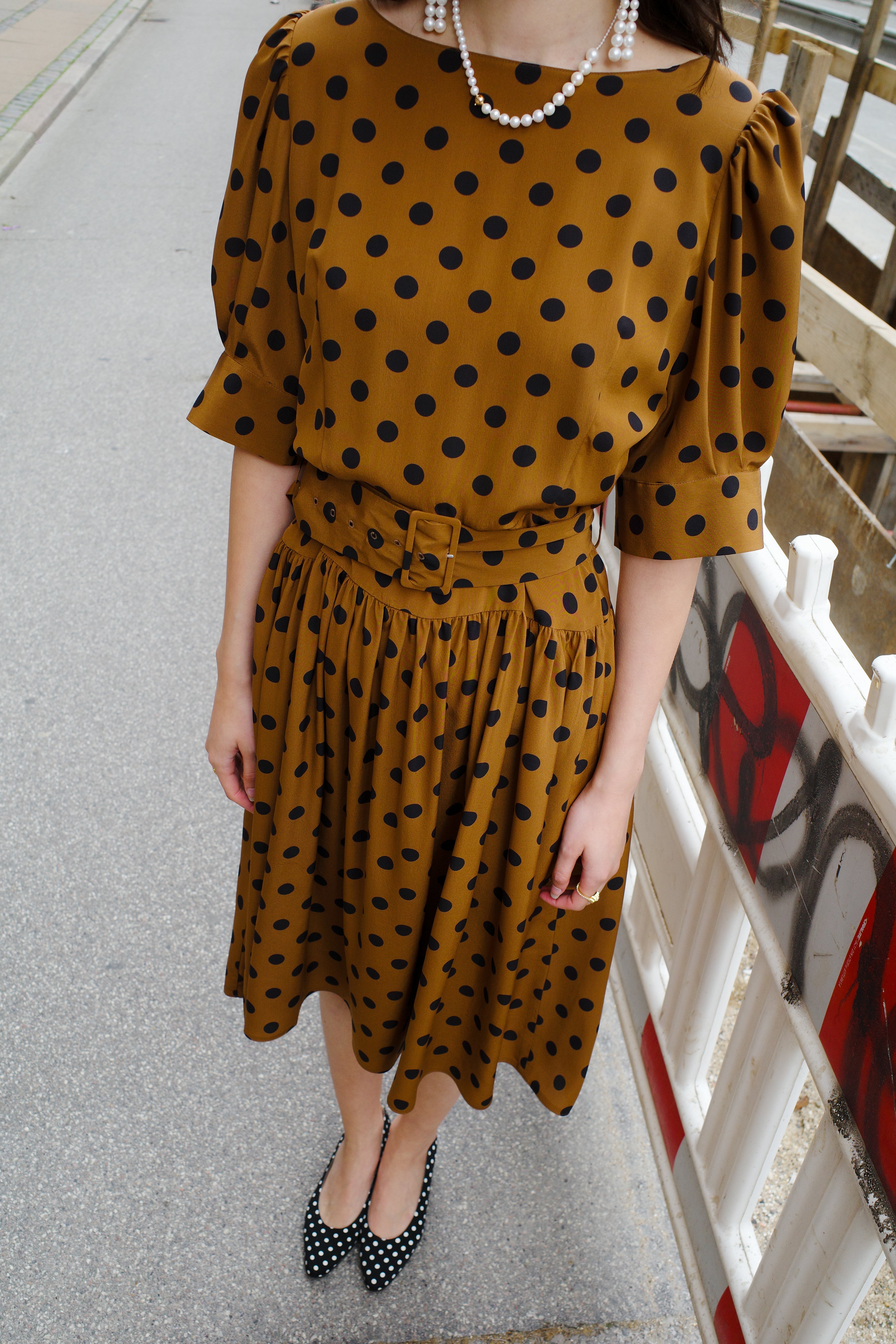 Bjorg Dress Tessilstock Brown - Black Dots