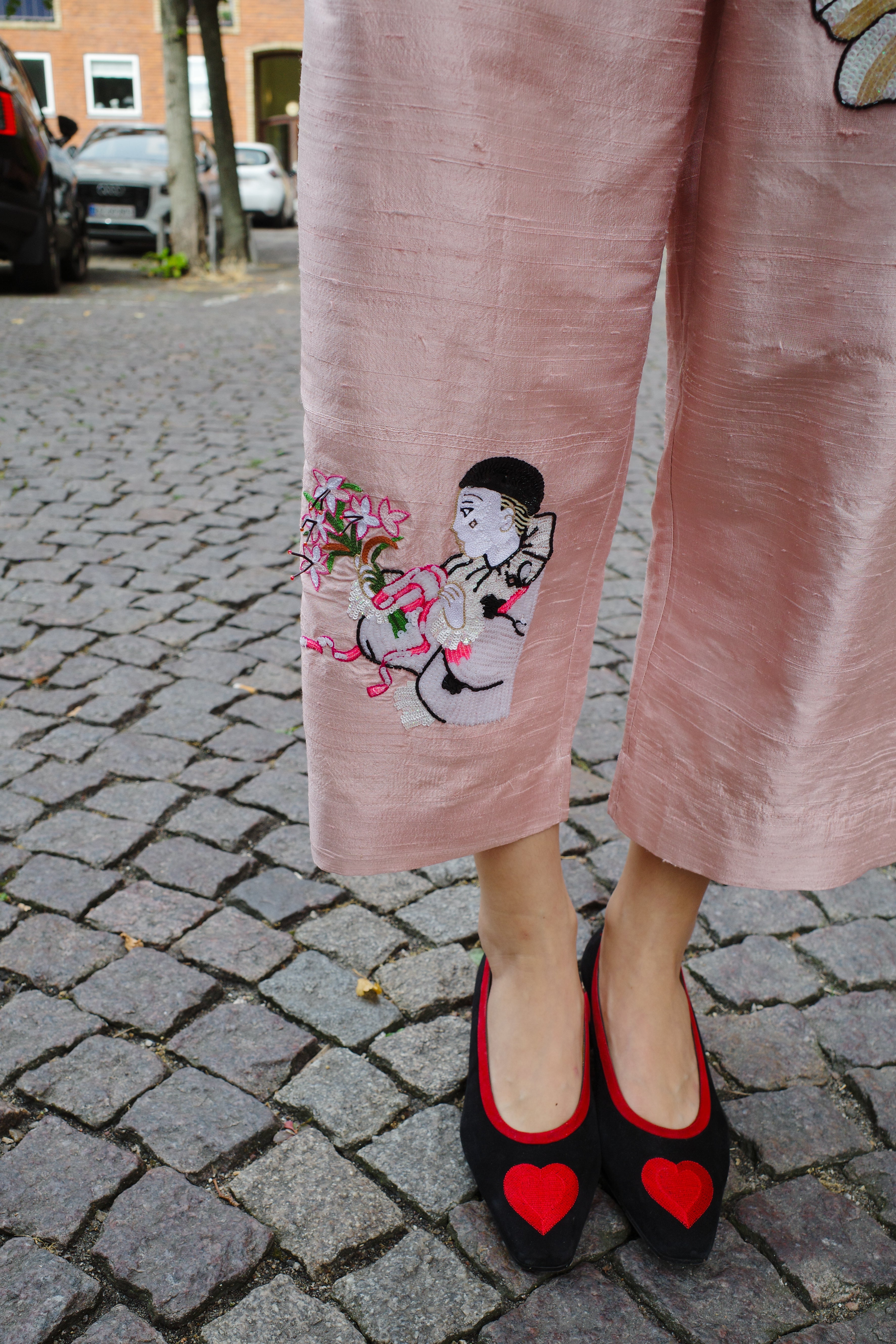 Coco Pants w. Embroidery Silk Taft pale pink w. Embroidery