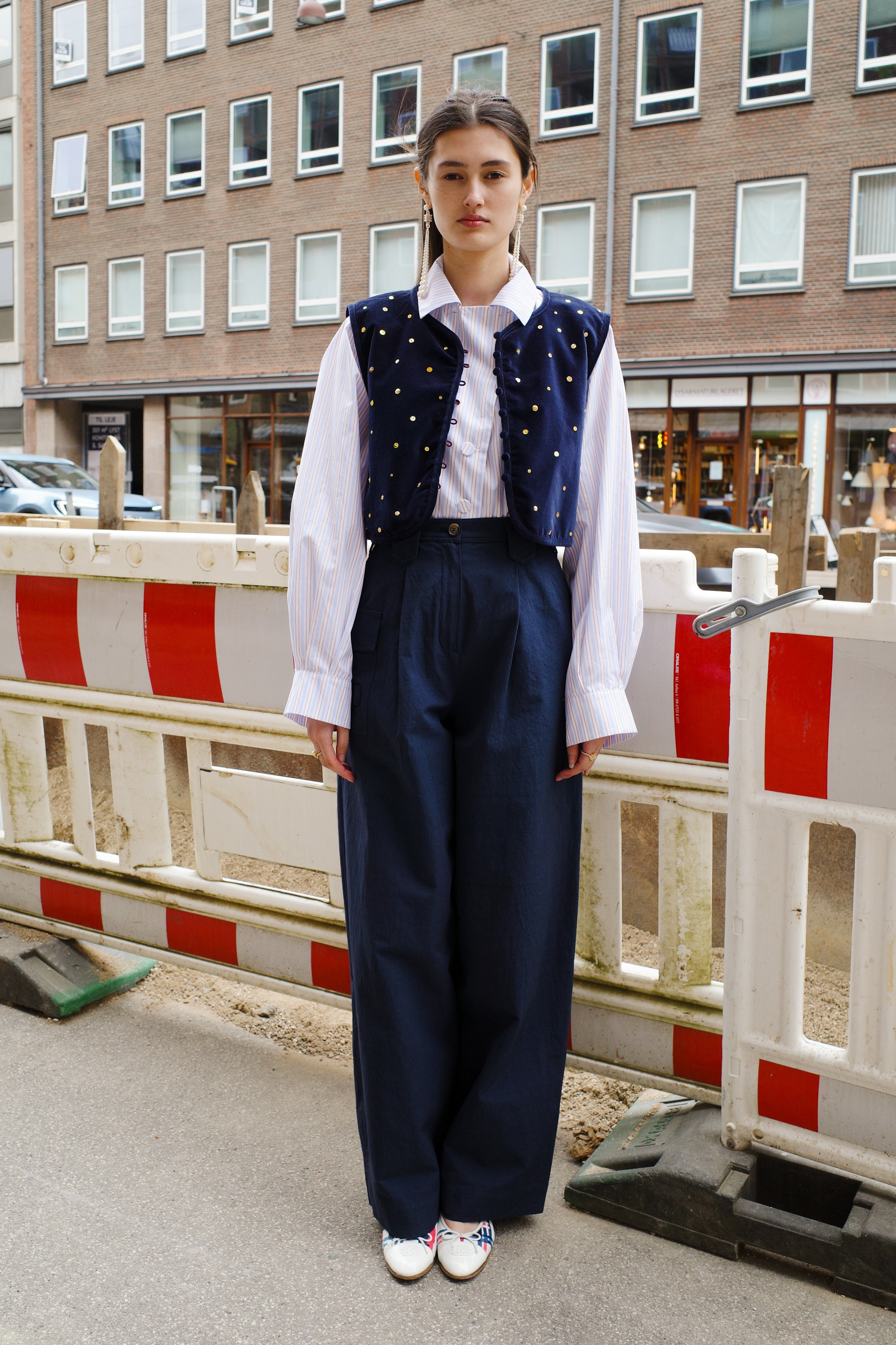 Ravnbak Vest - Circus Ballerina