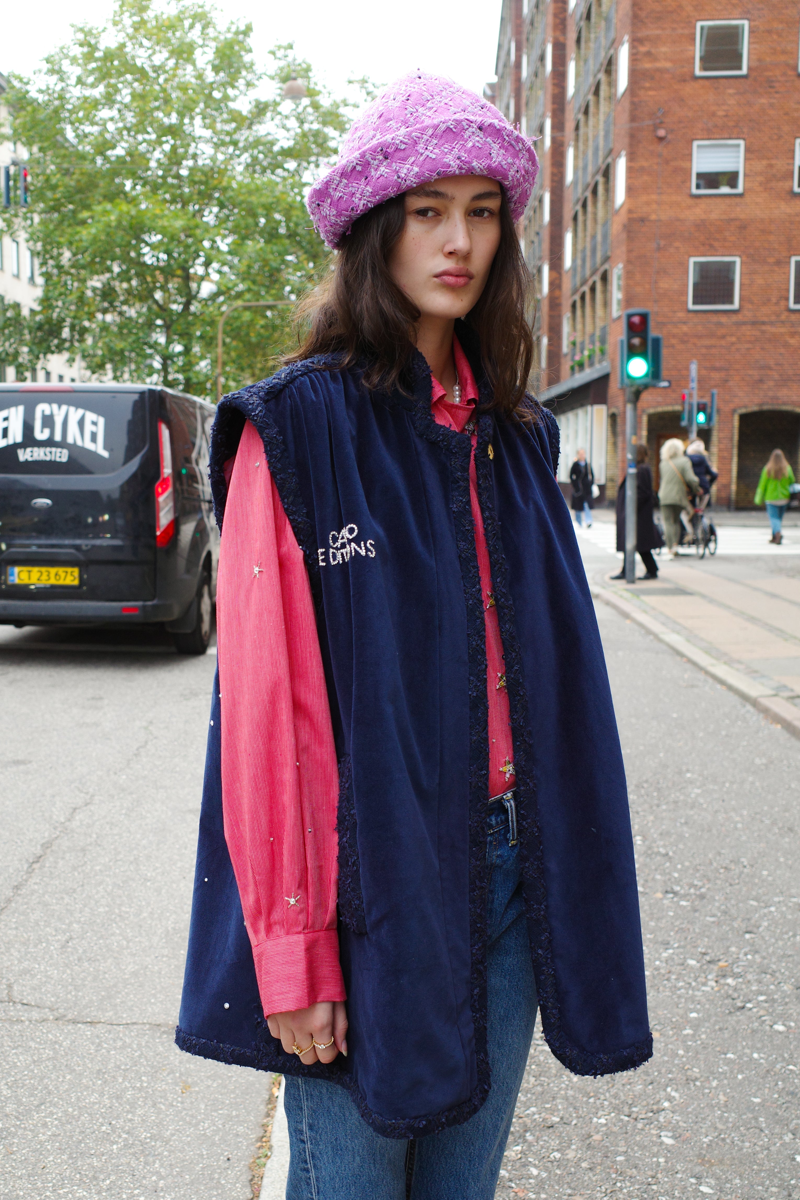 Gaia Vest - Champagne Girl