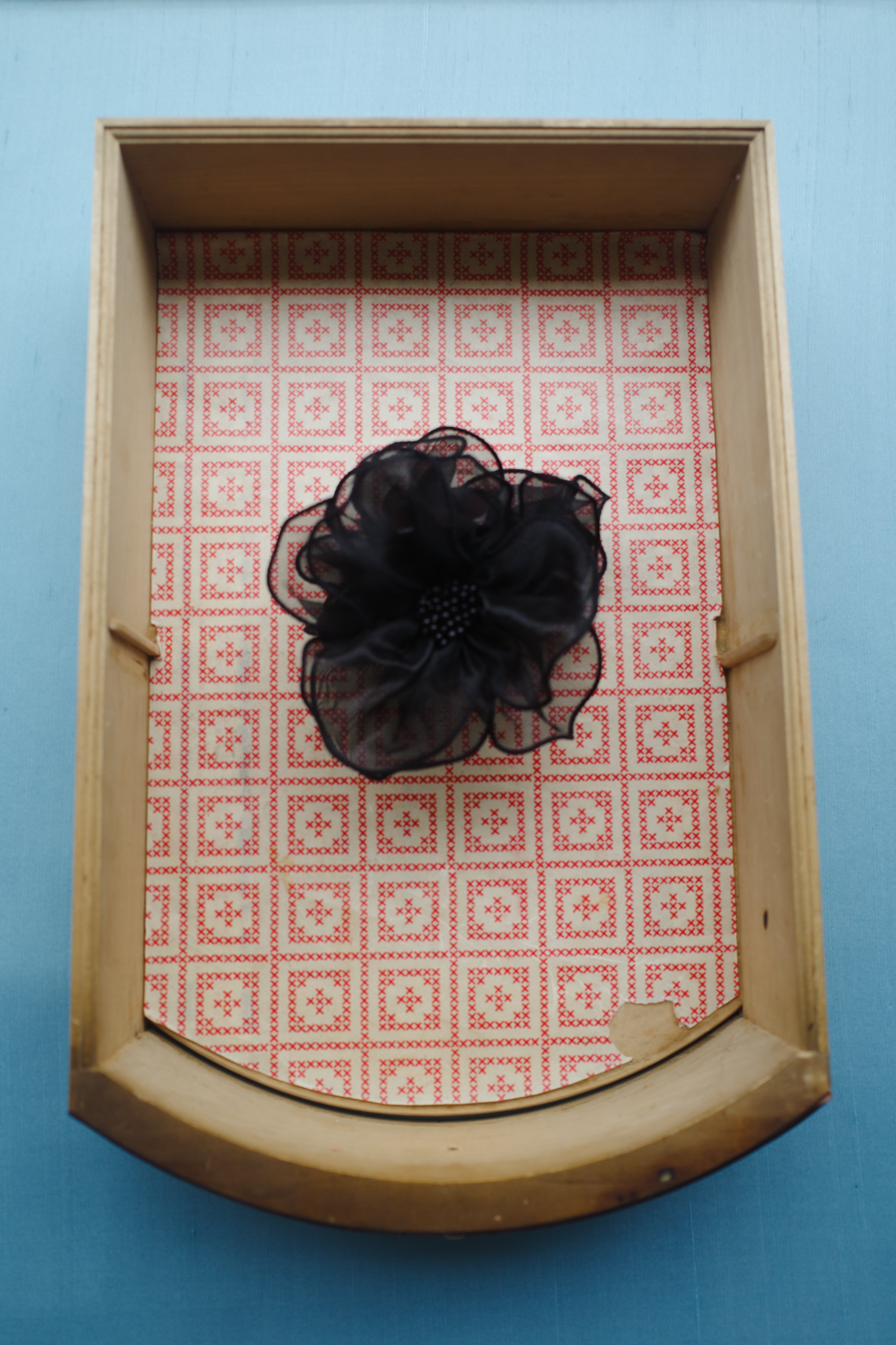 Lily Hair Clip - Black