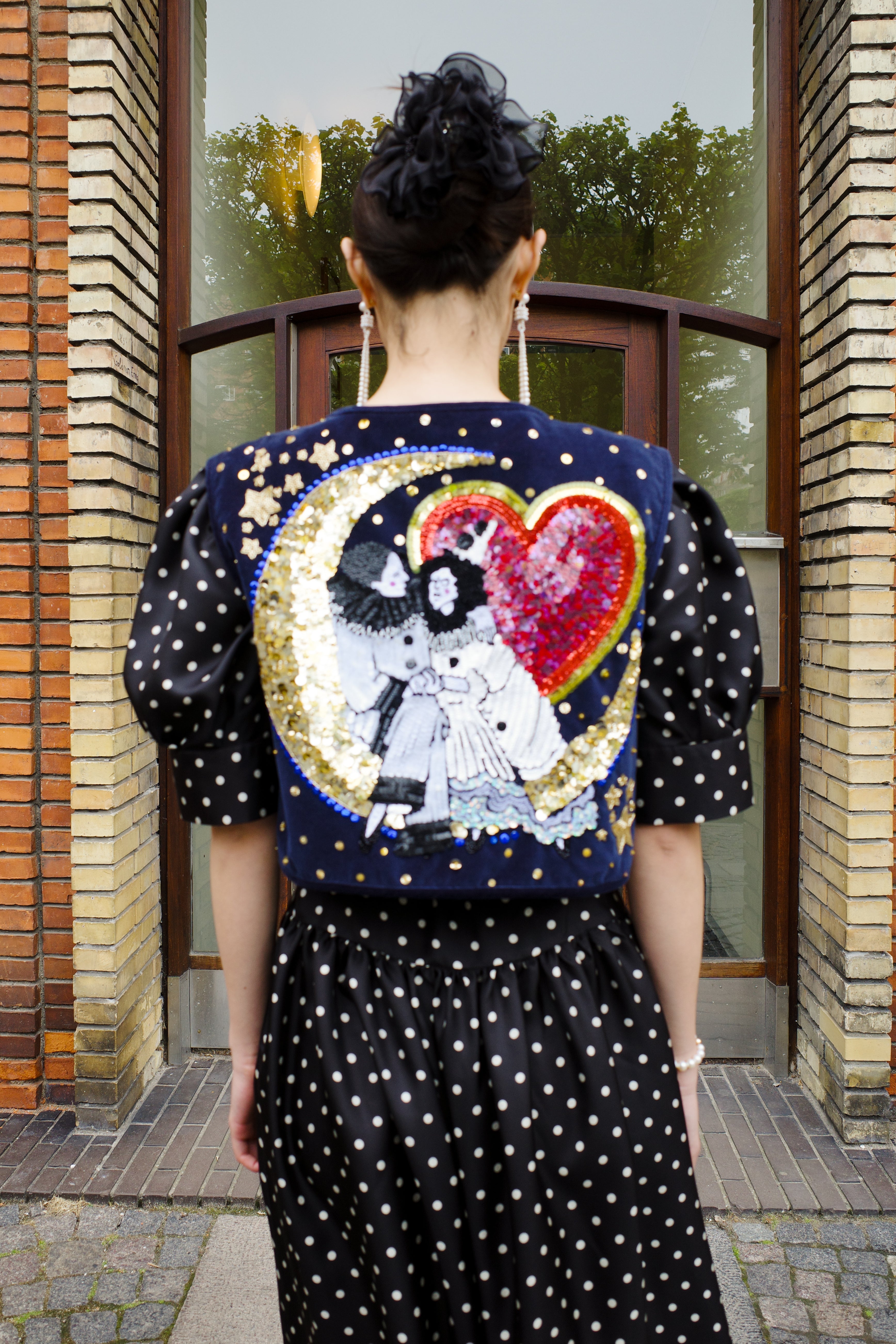 Ravnbak Vest - Circus Ballerina