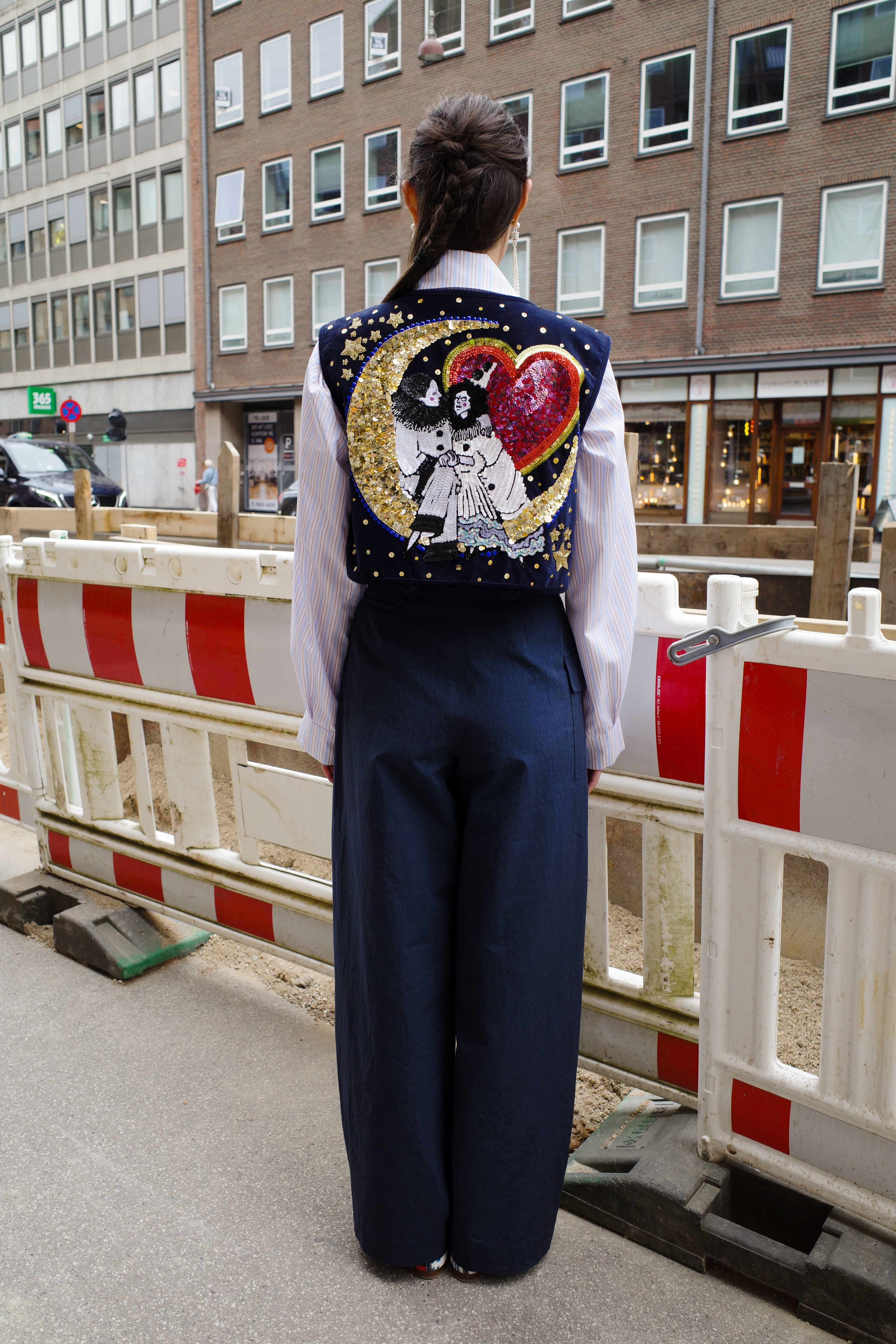 Ravnbak Vest - Circus Ballerina