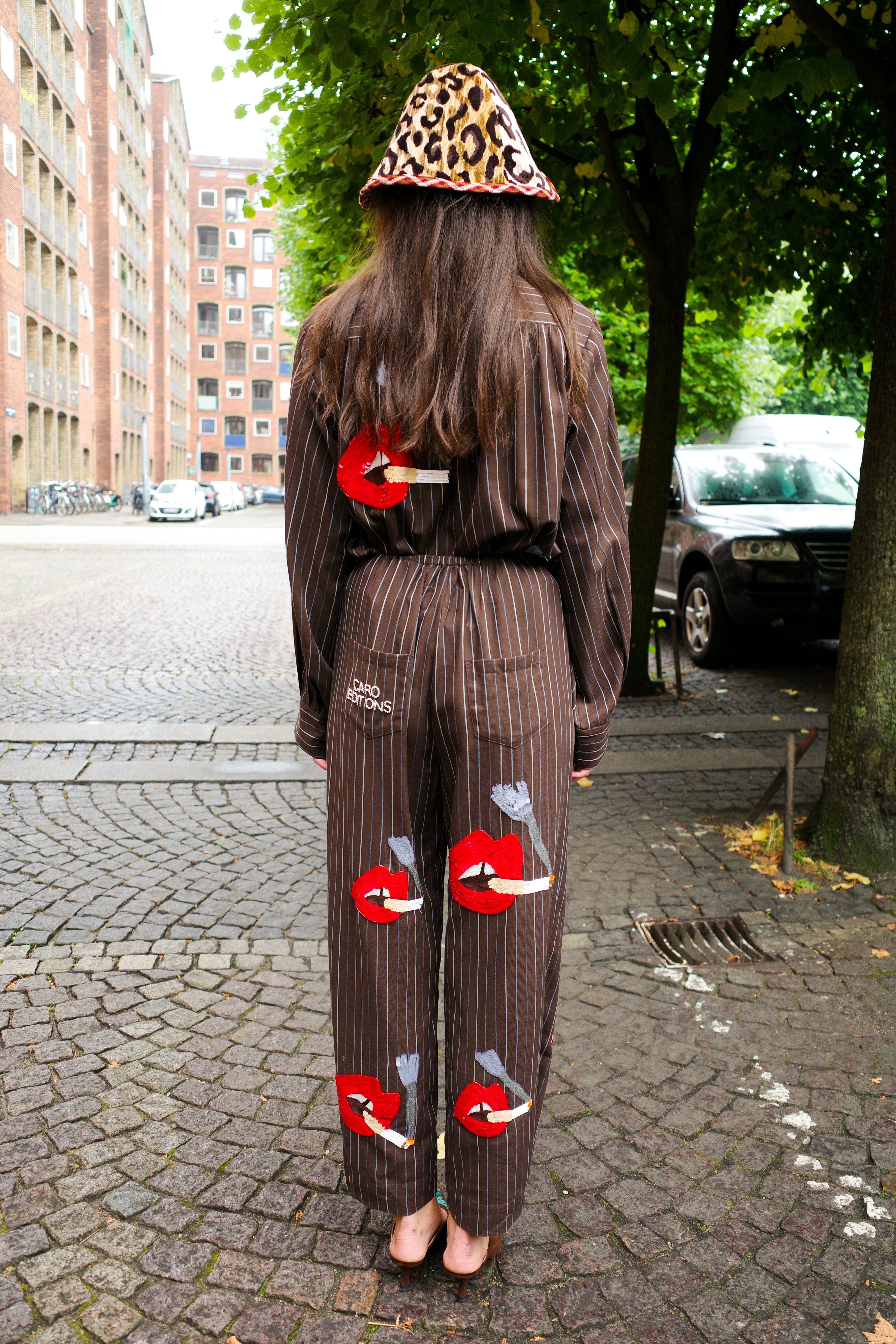 Coco Pants - Brown with Red Lips