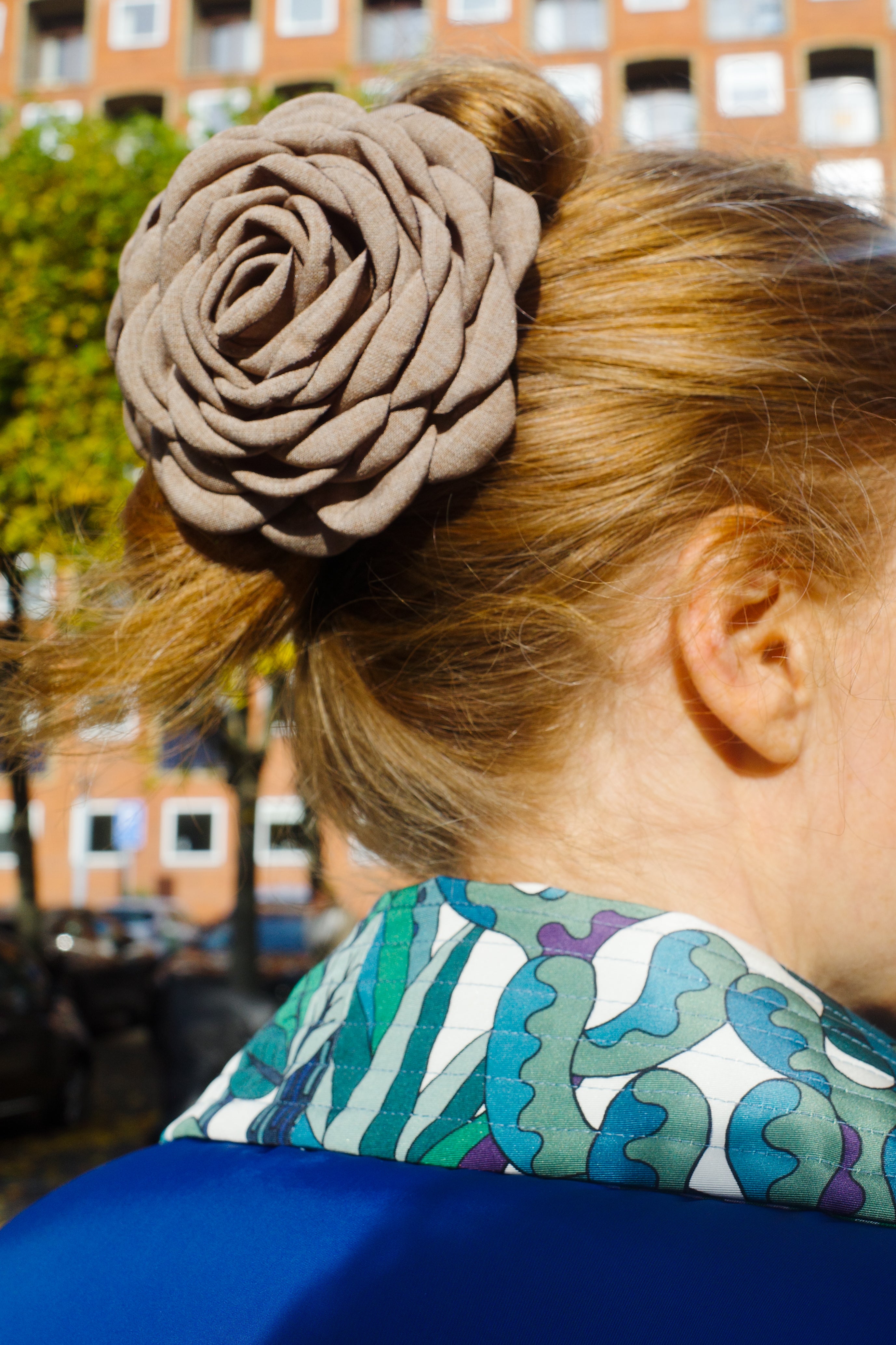 Rosie Hair Clip - Taupe