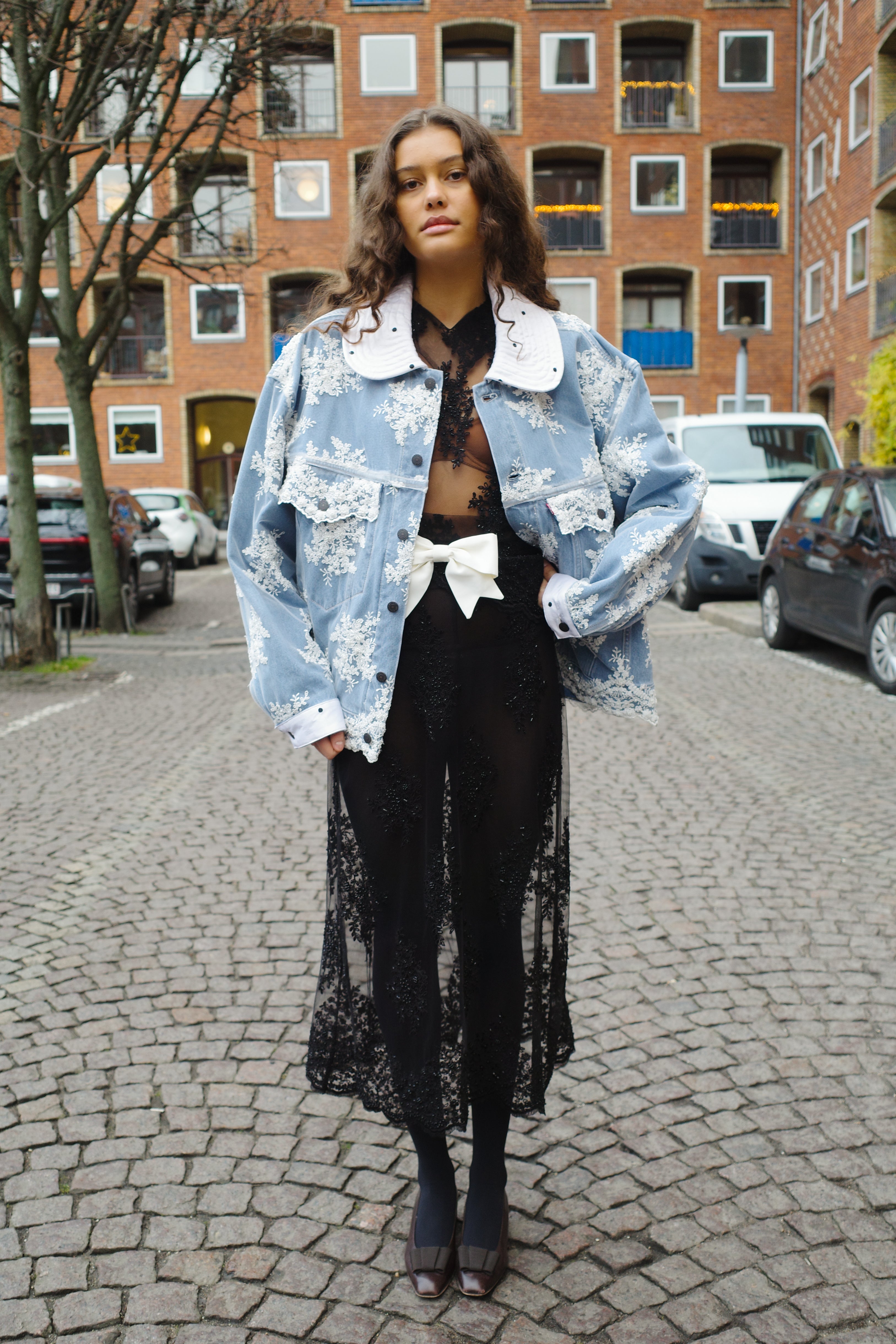 DENIM JACKET LACE WHITE PEARLS