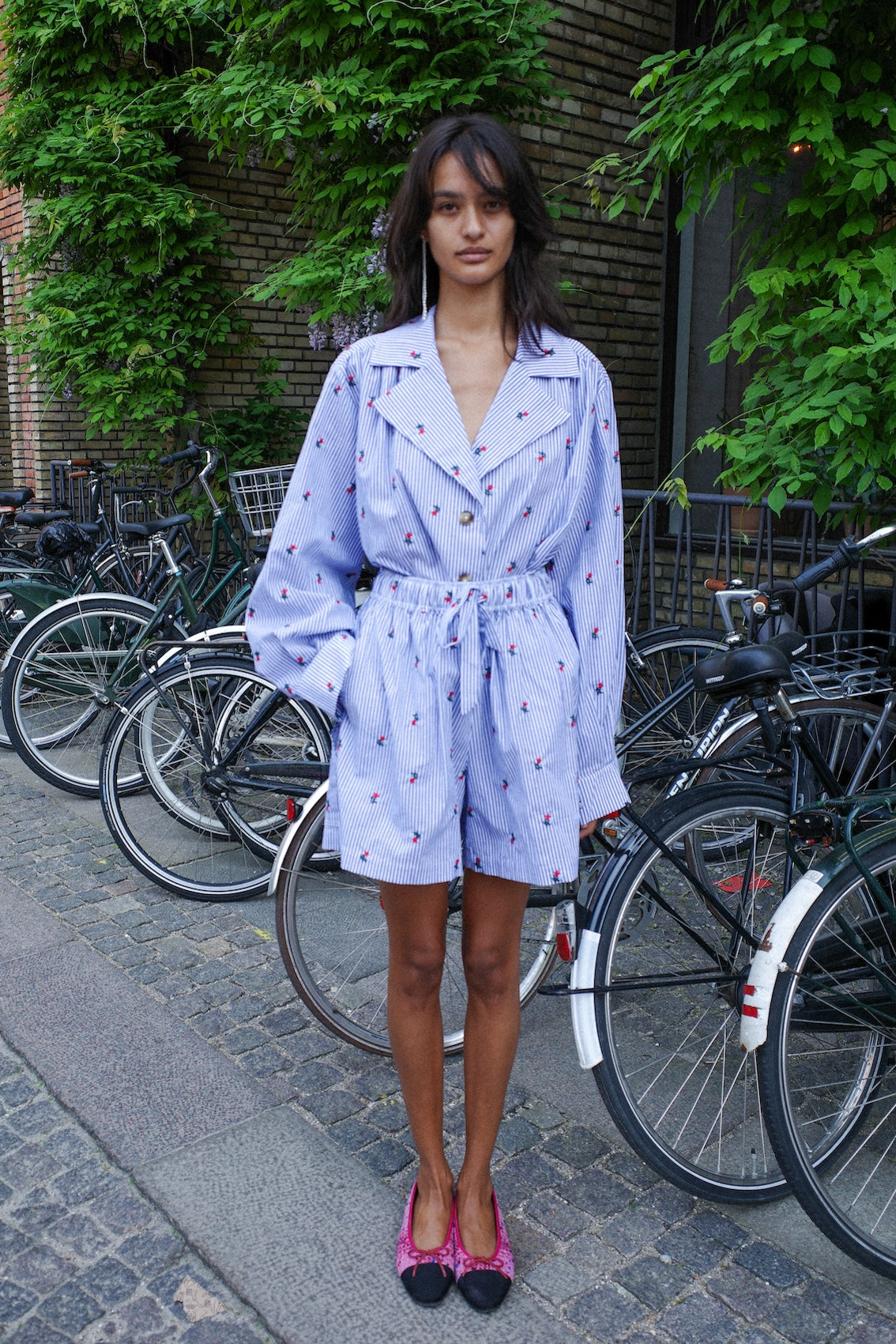 Hannah Shorts - Blue White Stripe w. Flower