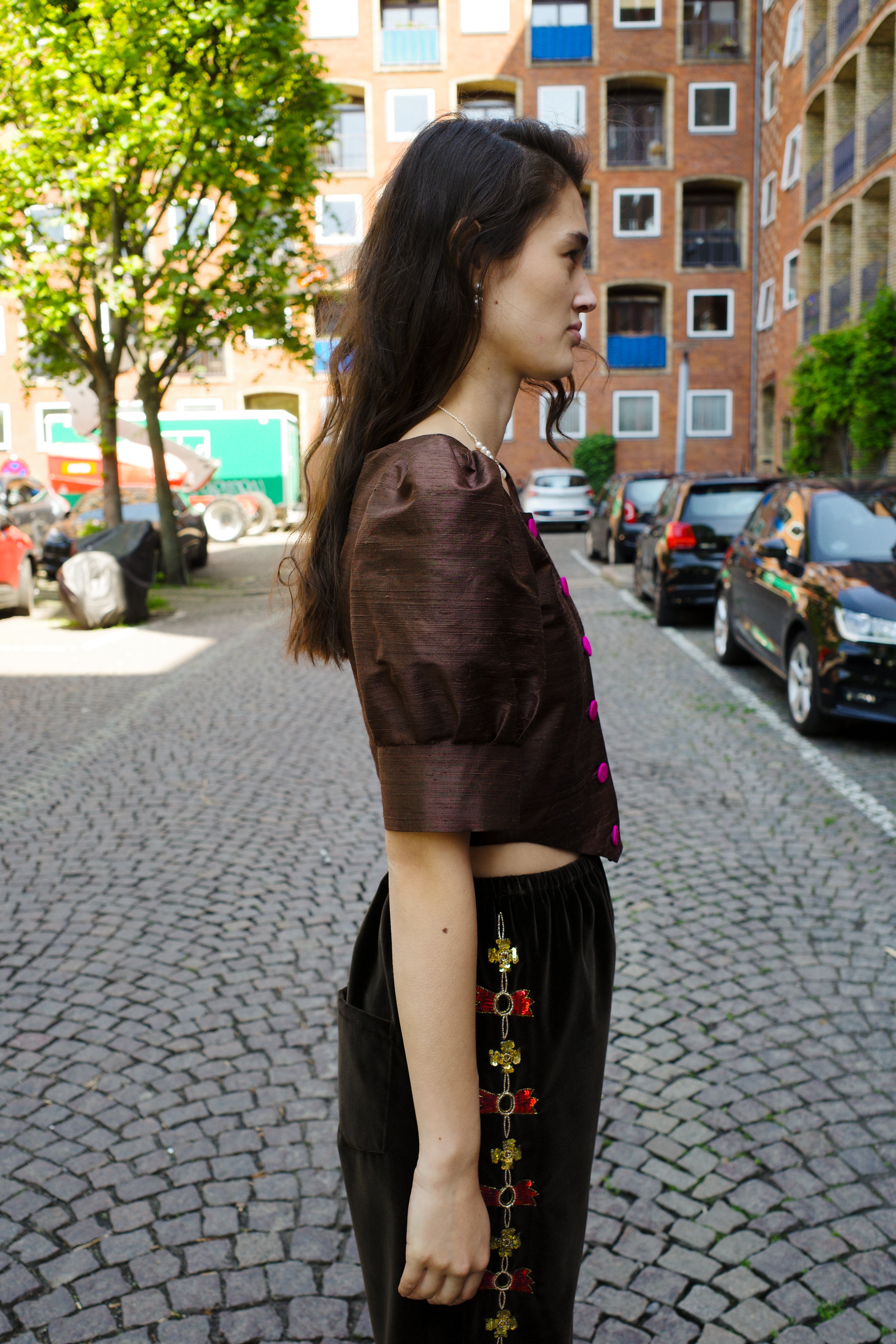 Laura Blouse 100% Silk Brown w. Pink Buttons