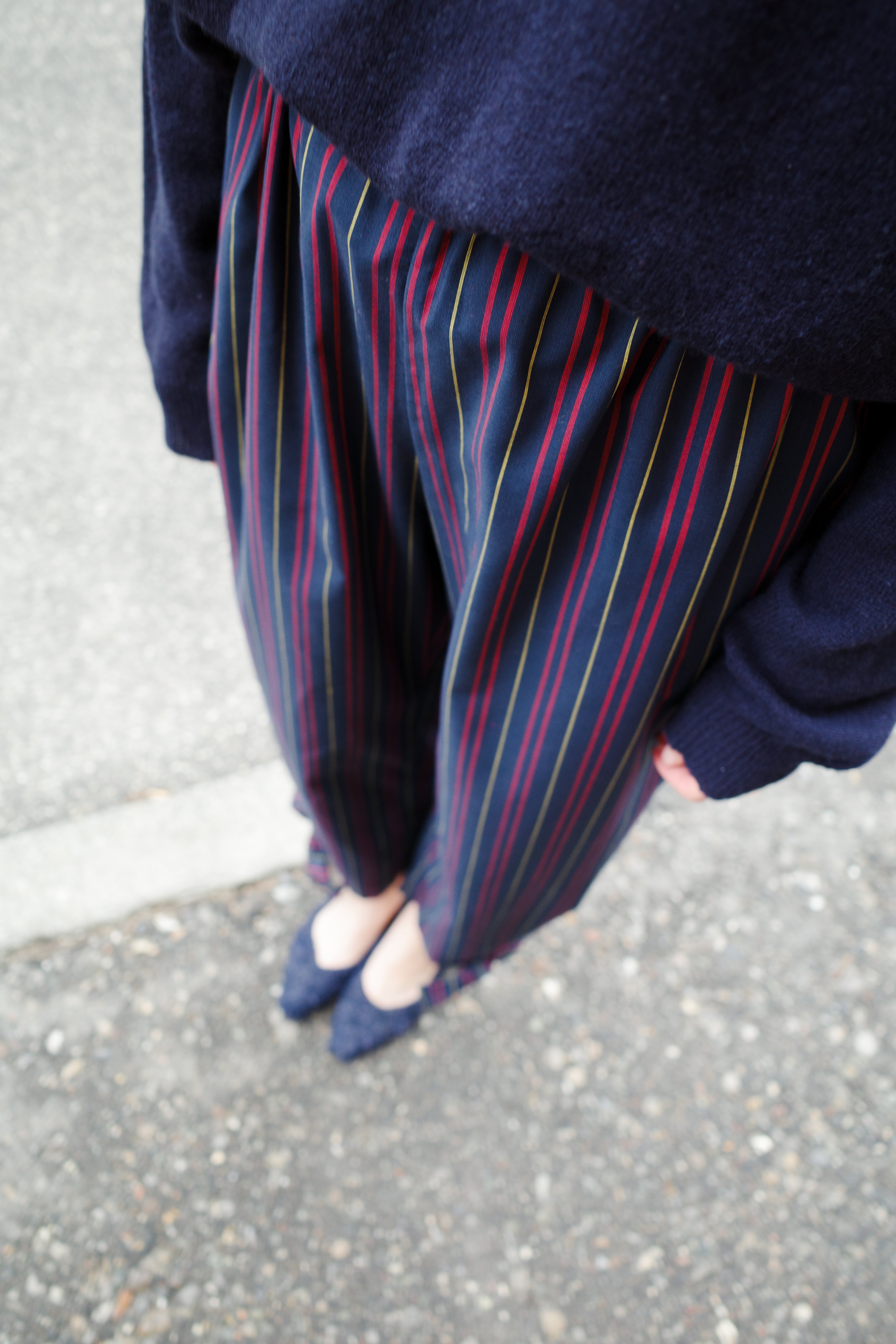 Coco Pants w. Bows - Navy w. Red and Yellow Stripes