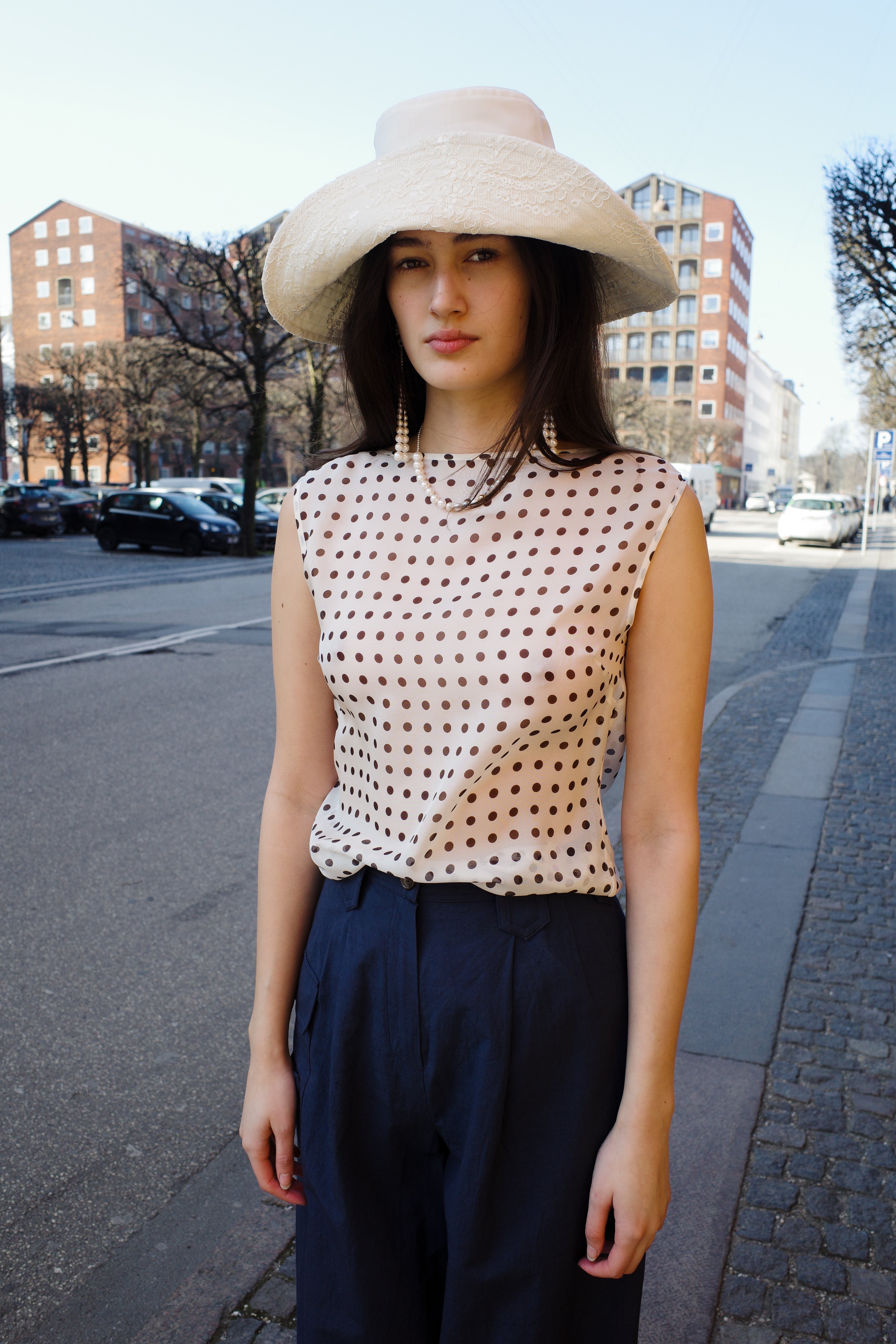 Alexa Top - Cream w. Brown dot
