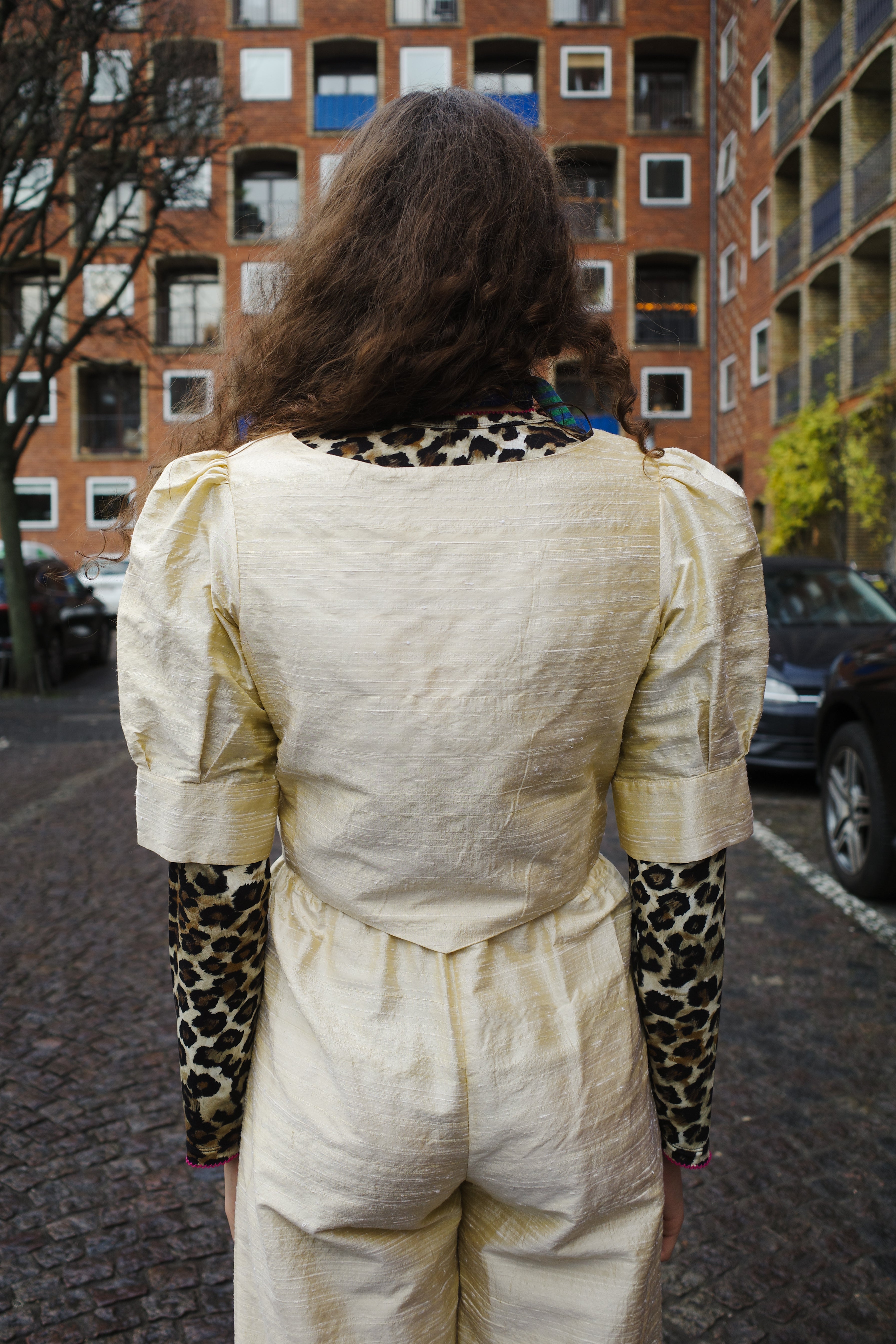 Laura Blouse 100% Silk Yellow w. Pale Pink Buttons