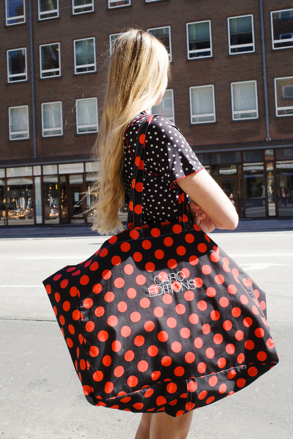CARO Editions display picture 1