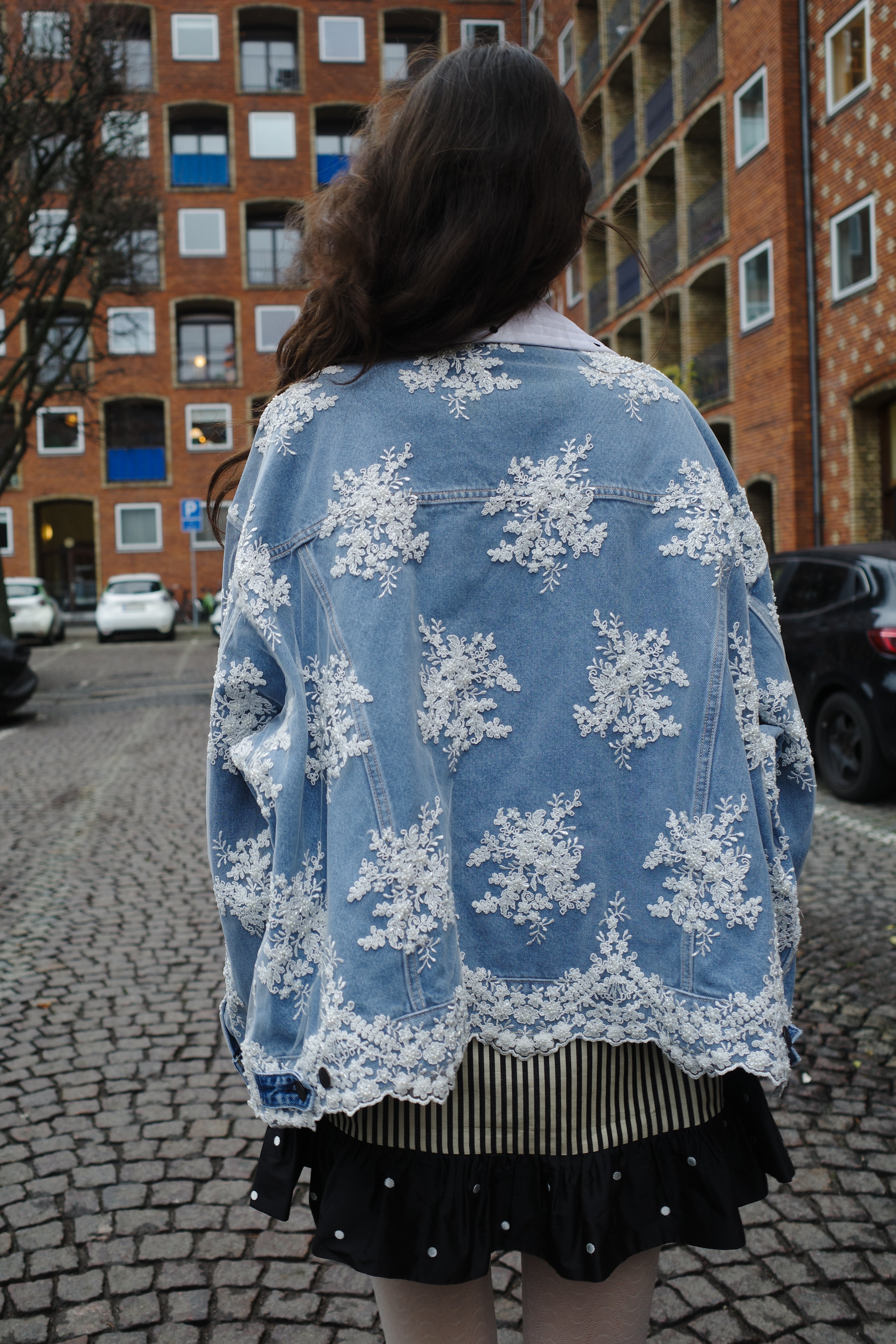 DENIM JACKET LACE WHITE PEARLS