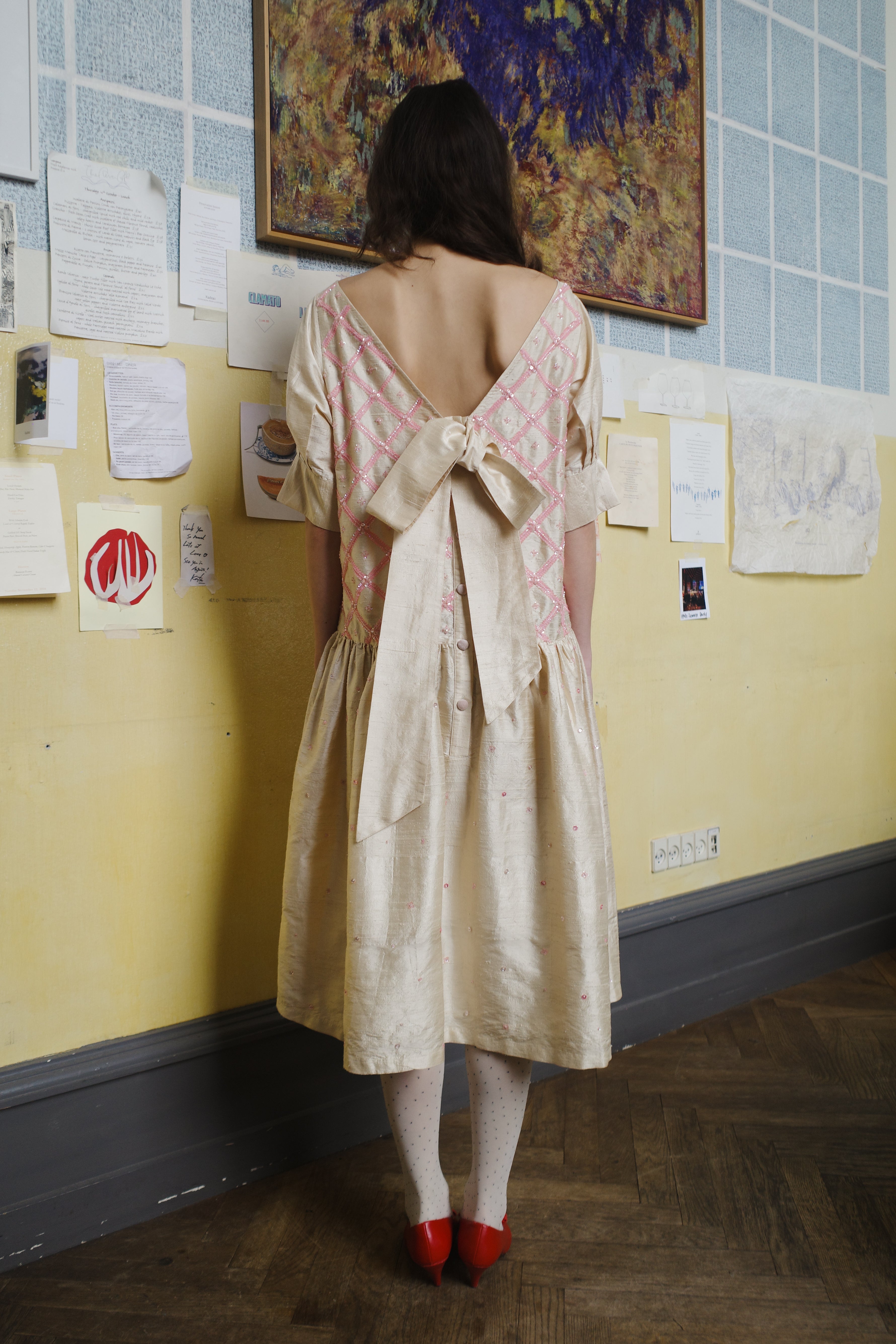 SONYA DRESS SILK WHITE - PINK PEARLS