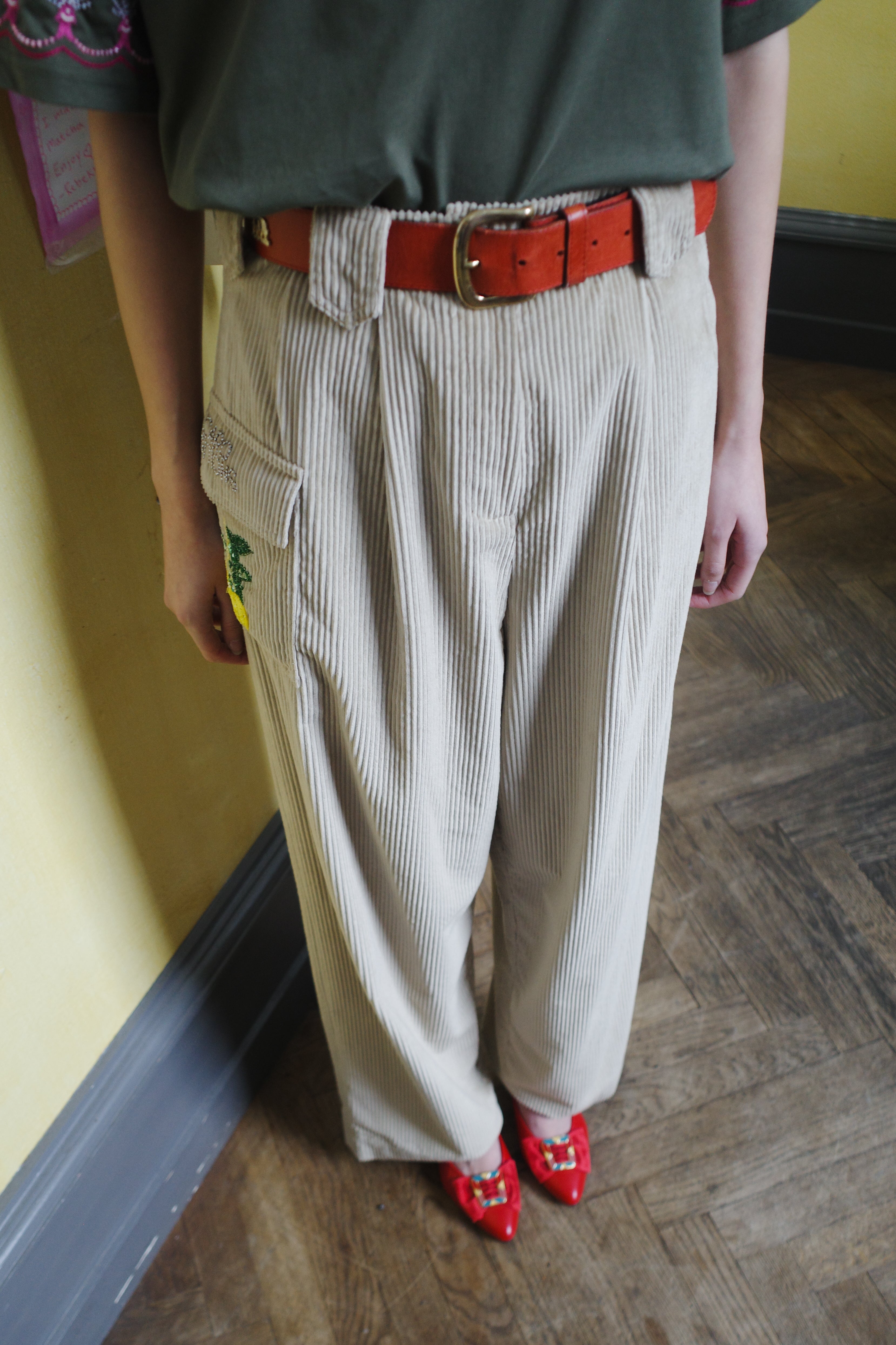 BEATRICE PANTS CORDUROY SAND - LEMONS