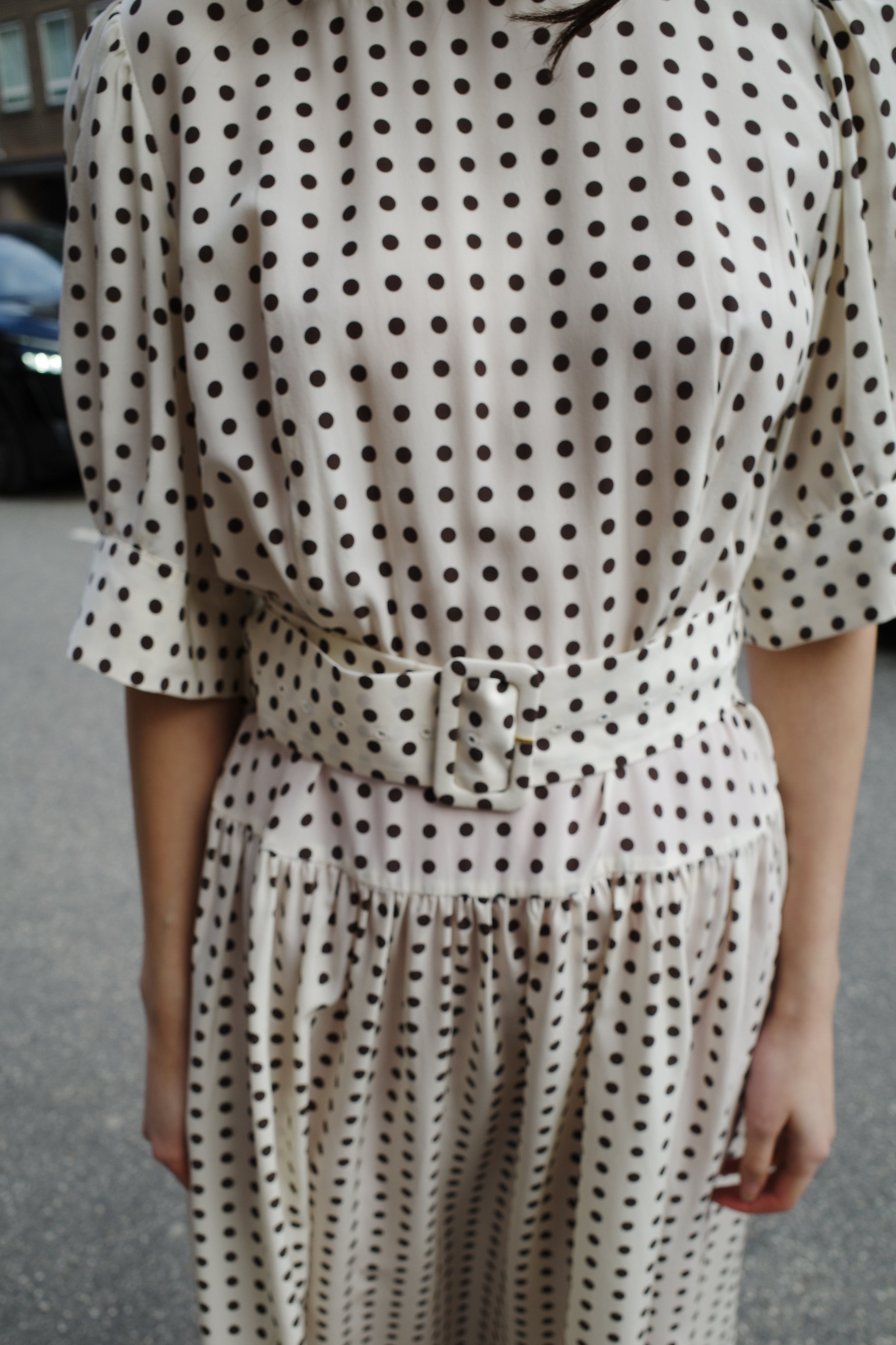 Bjorg Dress - Crepe de Chine - Cream w. Brown dot