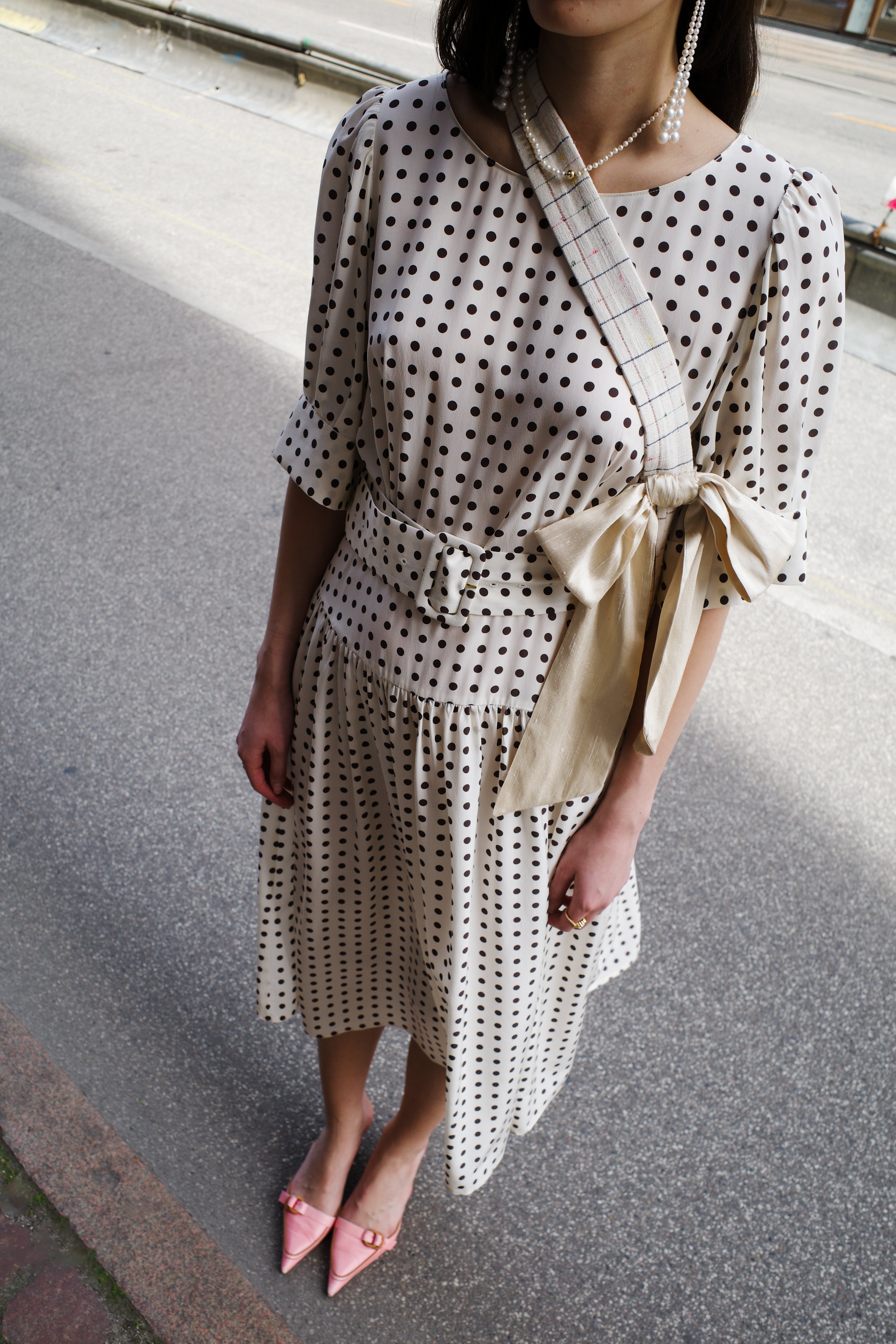 Bjorg Dress - Crepe de Chine - Cream w. Brown dot
