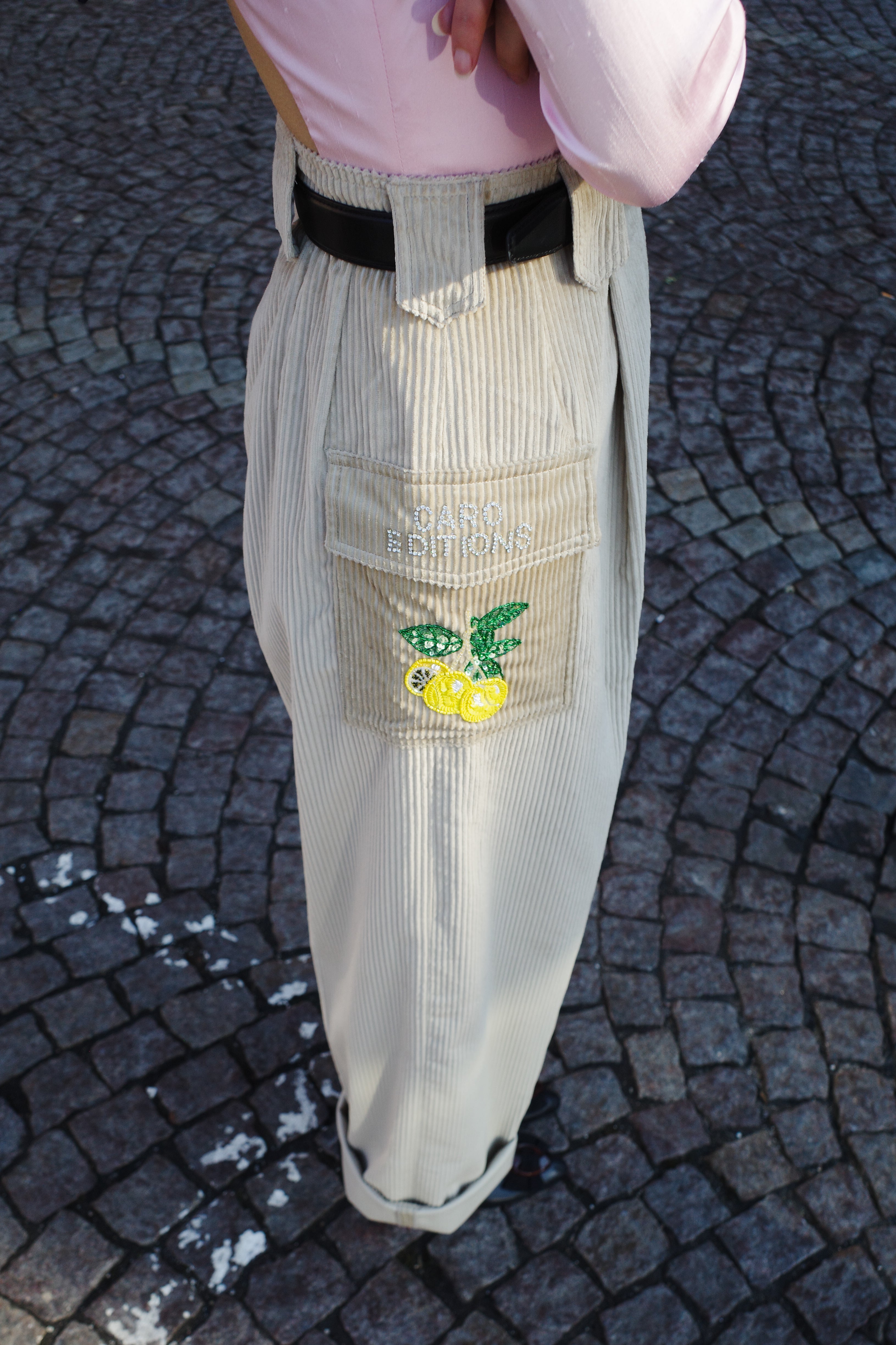 BEATRICE PANTS CORDUROY SAND - LEMONS