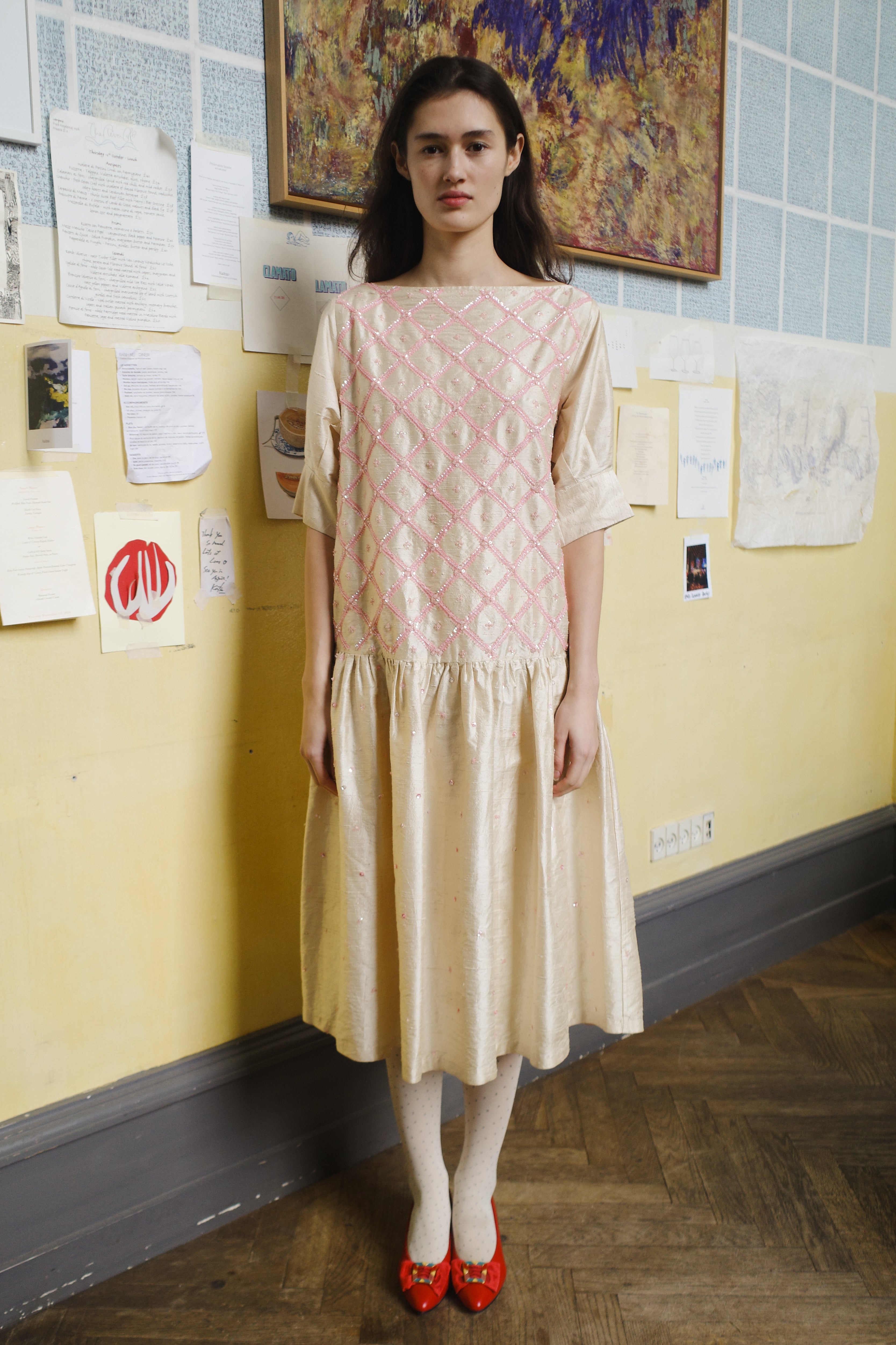 SONYA DRESS SILK WHITE - PINK PEARLS