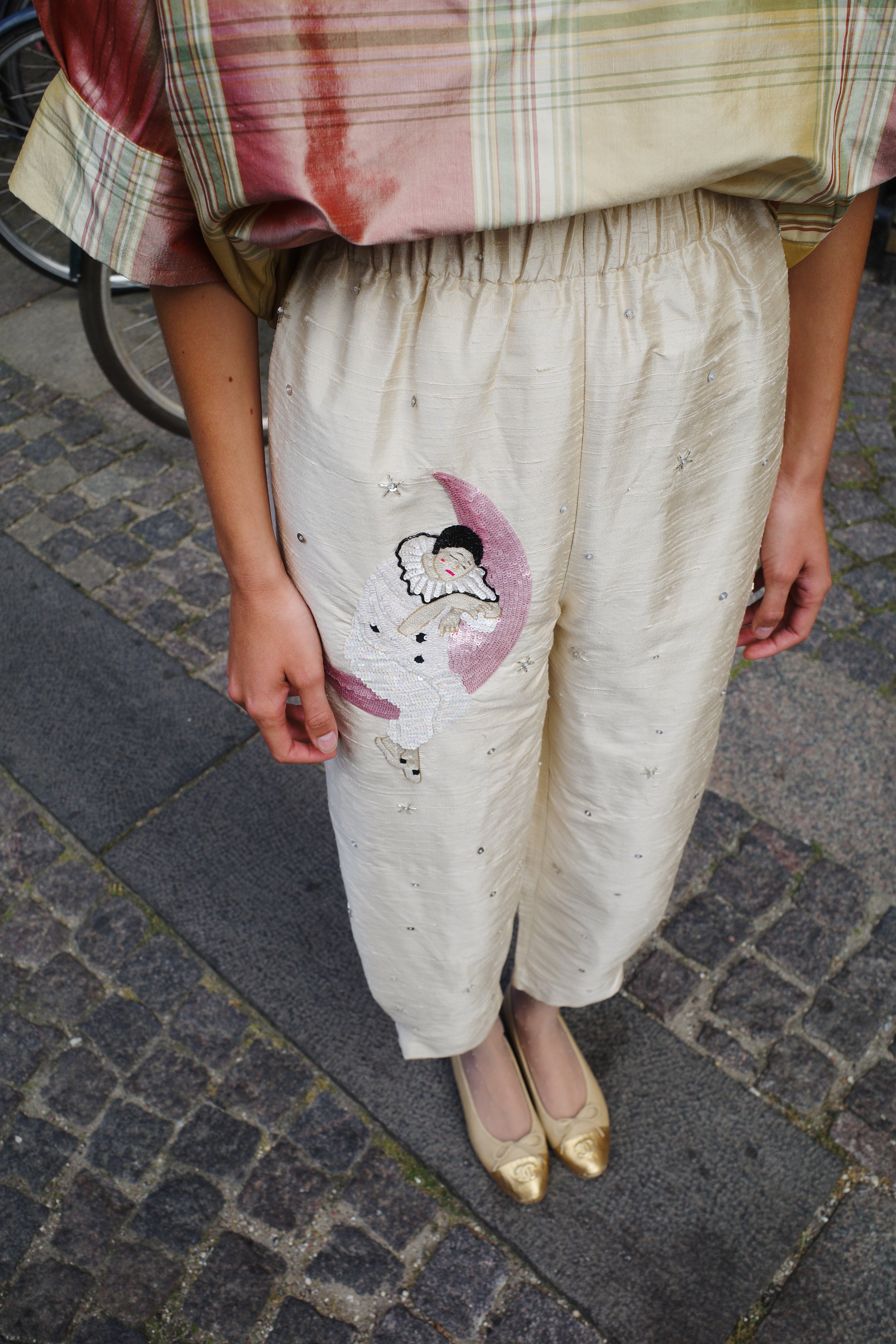 Coco Pants w. Embroidery Silk Taft White w. Embroidery