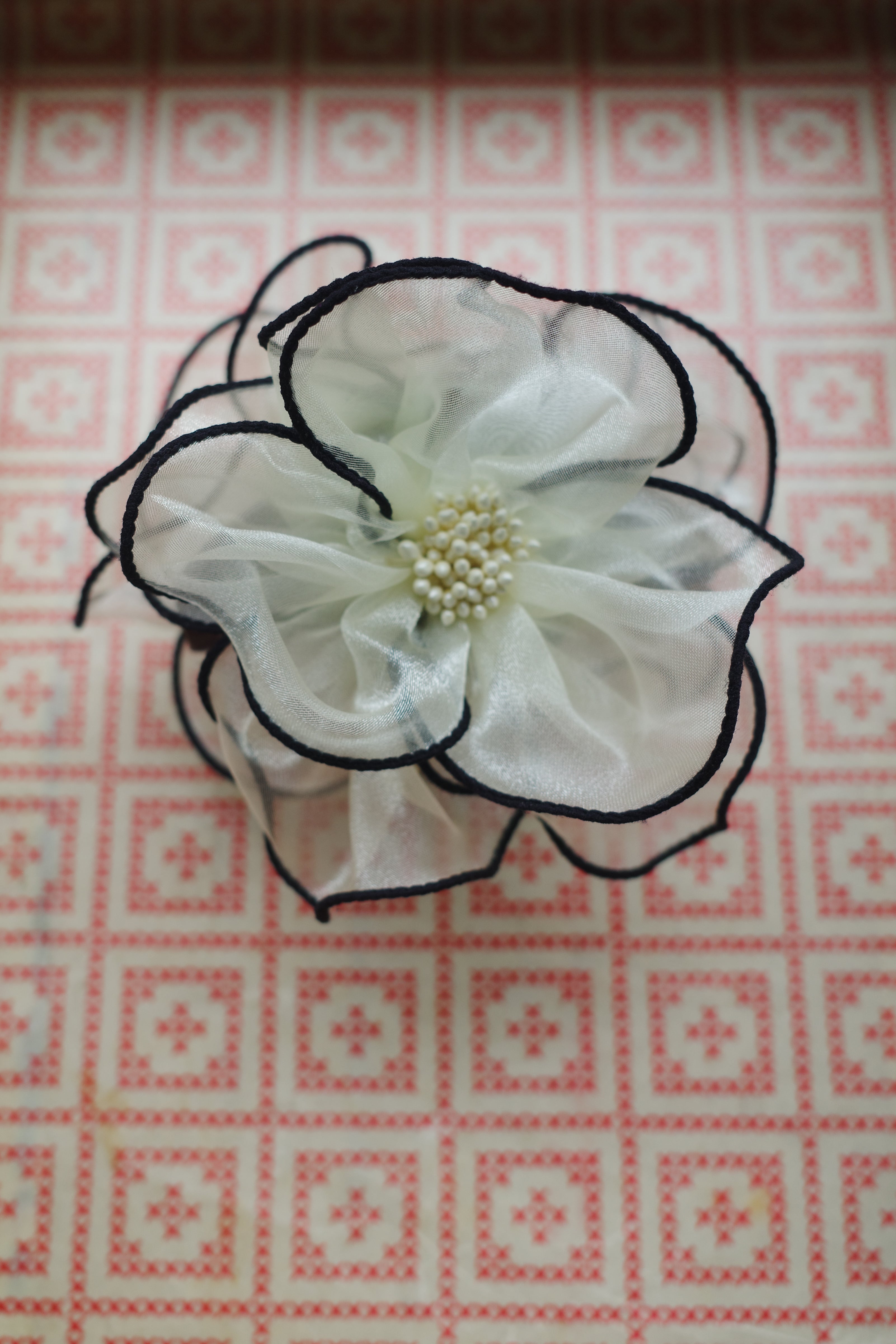 Lily Hair Clip - Cream